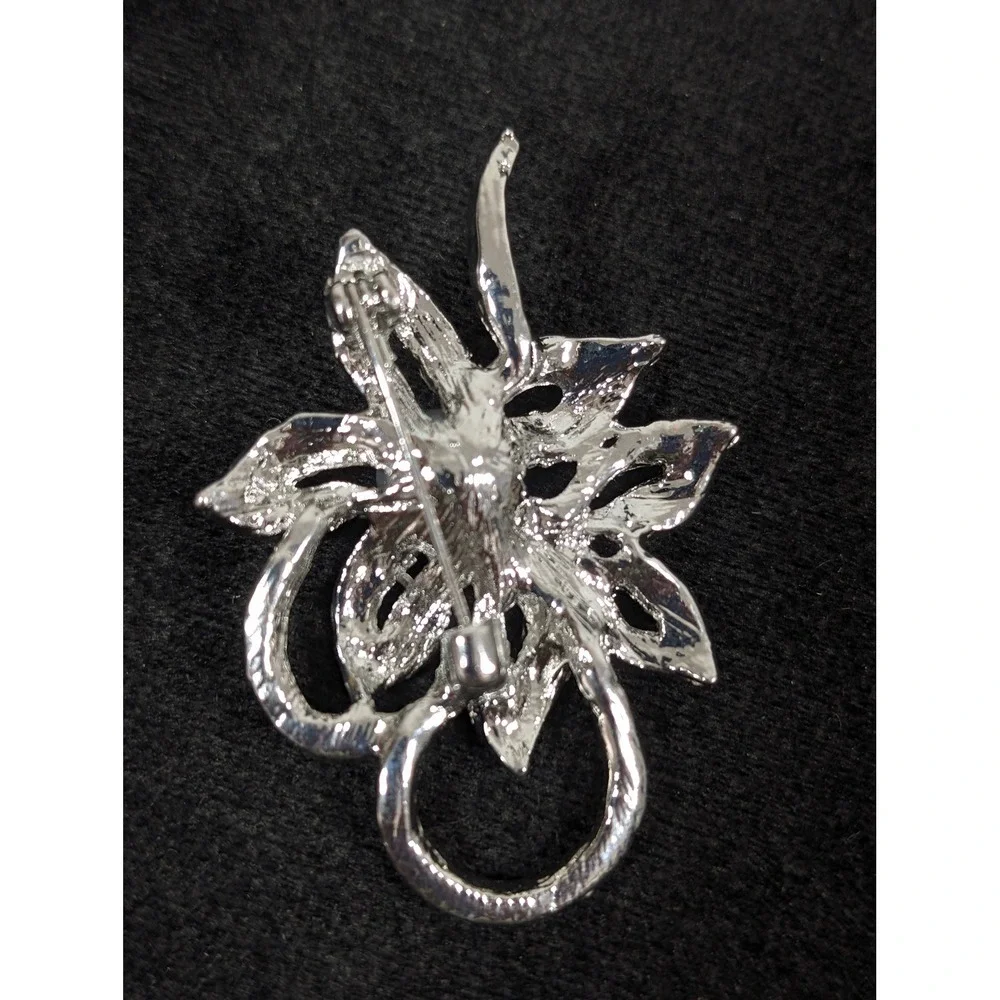VTG Style Rhinestone Faux Pearl Flower‎ Brooch Pin Silver Tone Floral Statement